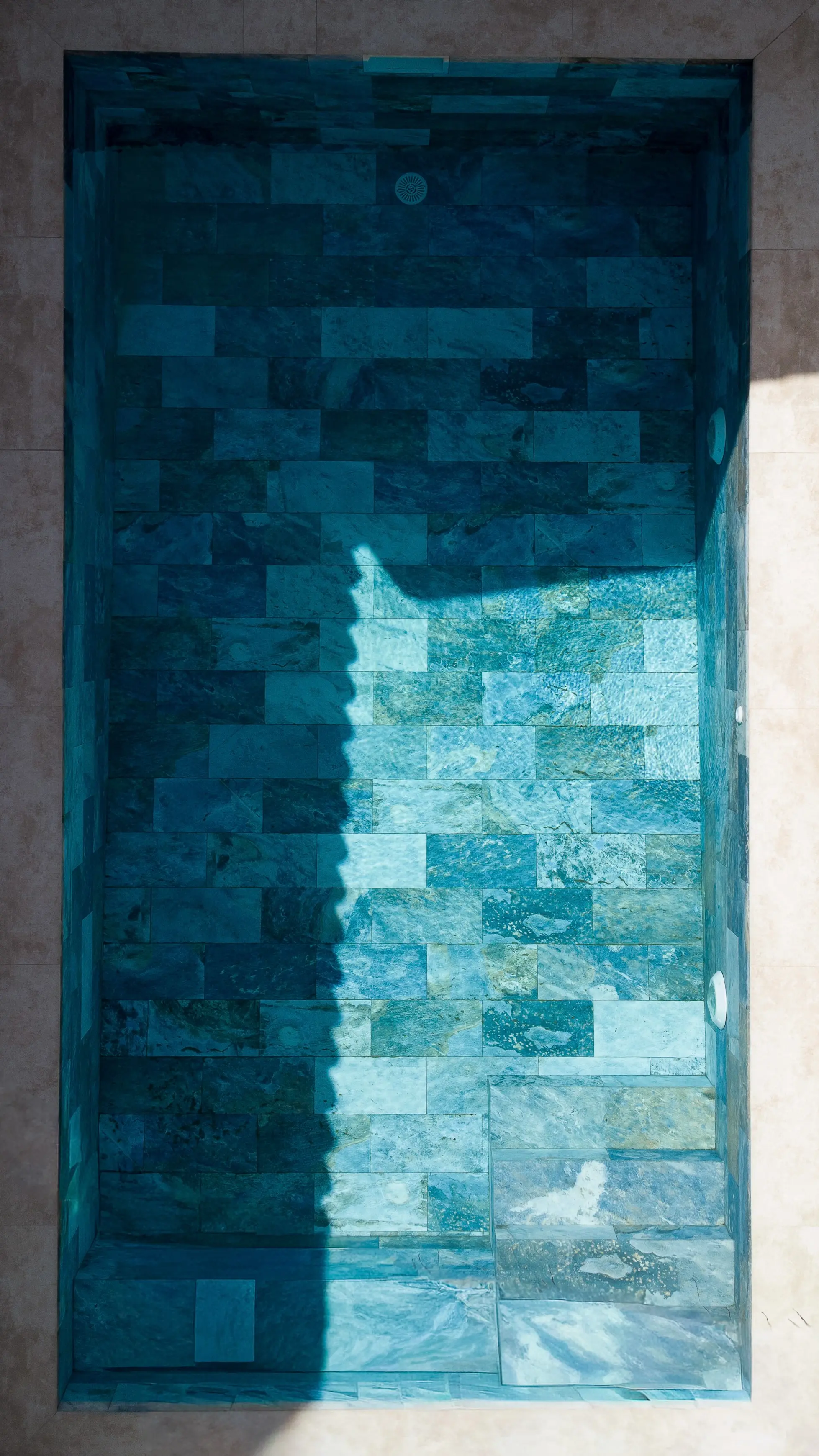 Construcción de Piscinas de Porcelánico - Imagen 7