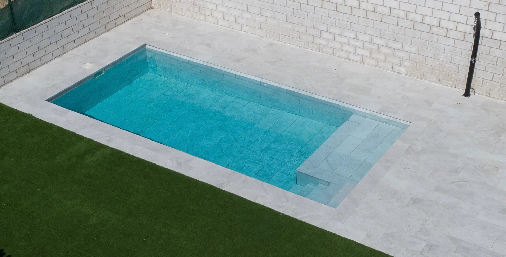 Construcción de Piscinas de Porcelánico - Imagen 9