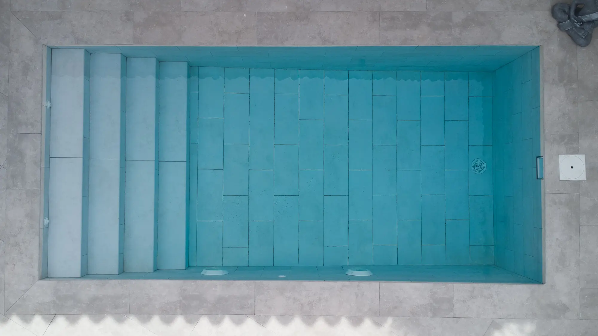 Construcción de Piscinas de Porcelánico - Imagen 10